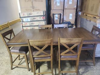 Beautiful 7 pc counter-height dining set(NEW)