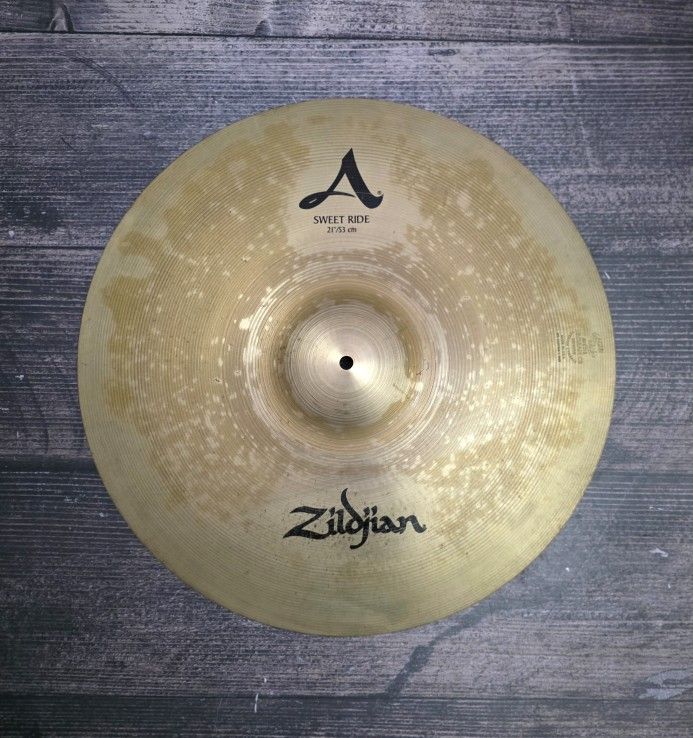 Zildjian A Sweet Ride 21 Drum Cymbal !! $220 Or Best Offer !!