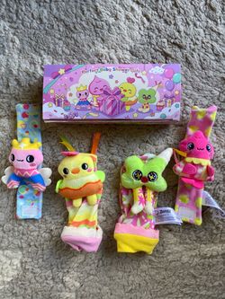 New sock and wrist rattle set for babies