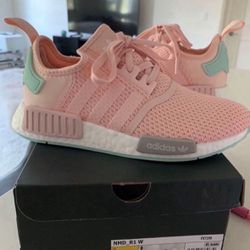Adidas NMD R1 pink size 6.5