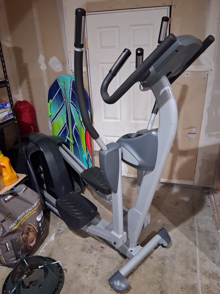 Elliptical Machine (moving soon)