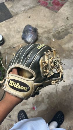 Wilson a2000 baseball glove