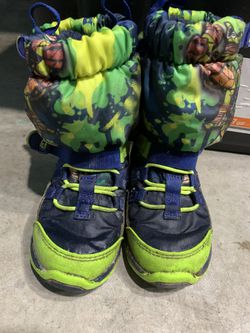 Ninja turtles rain boots 6.5 W