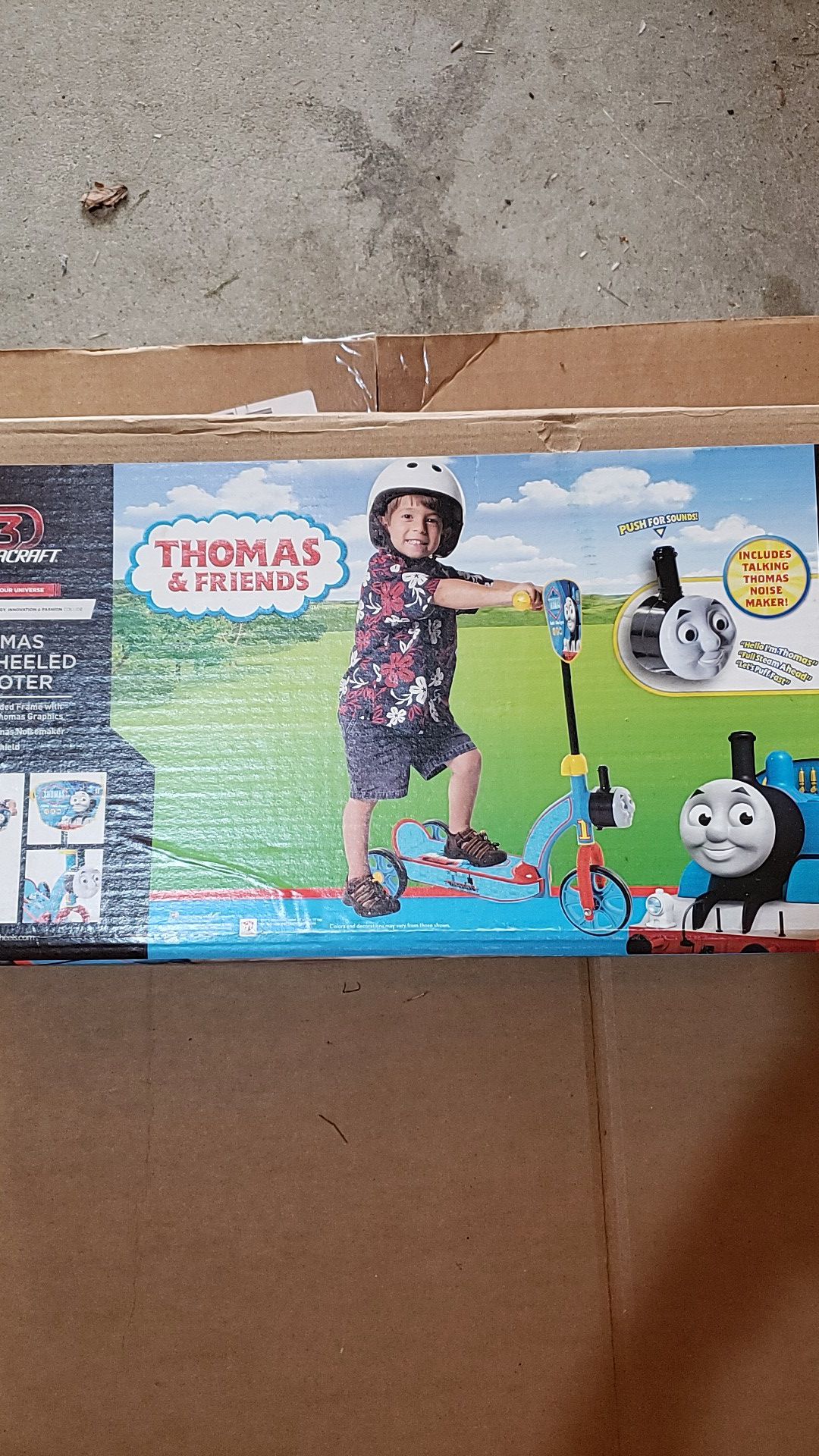 Thomas and Friends 3 wheeled scooter