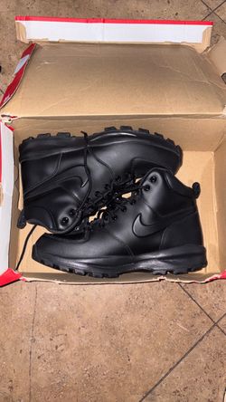 Nike Manoa Leather size 10
