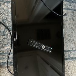 Used RCA 32” LED LCD DVD COMBO HDTV