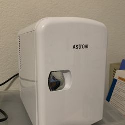 Astoni Mini Fridge