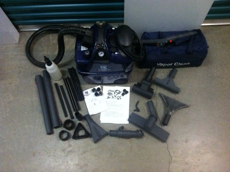 Desiderio Vapor Steam Cleaner + Accessories