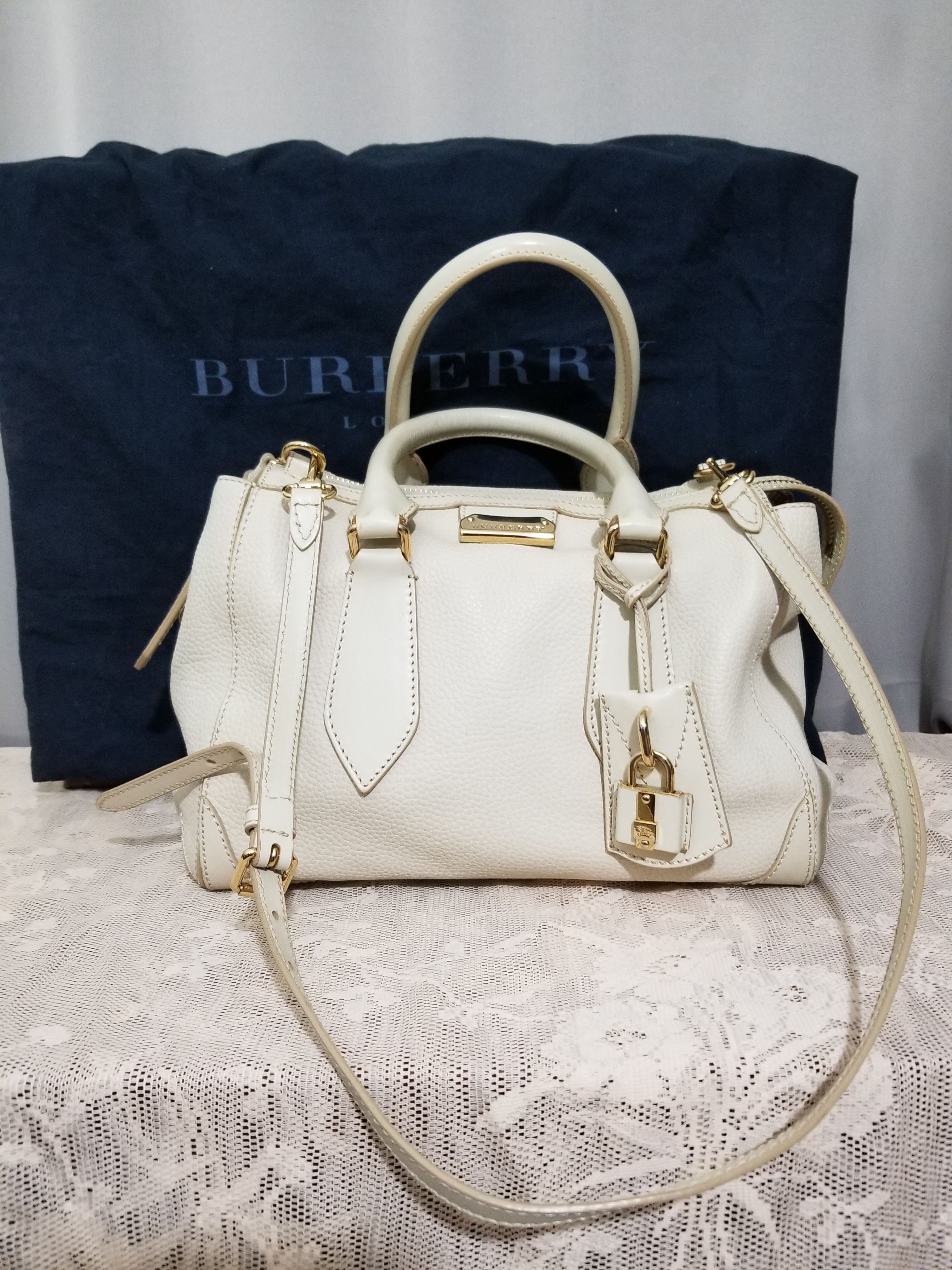 Authentic Burberry Boston 2 way Leather Bag/Crossbody