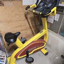 Star Trac Retro Fitness Exercise Bike