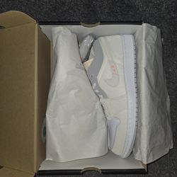 JORDAN 1 LOW SE CRAFT INSIDE OUT WHITE PHANTOM 