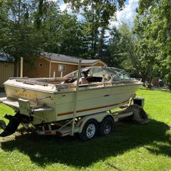 Sea Ray With V8 Mercruiser 