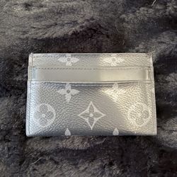 Authentic Louis Vuitton Cardholder