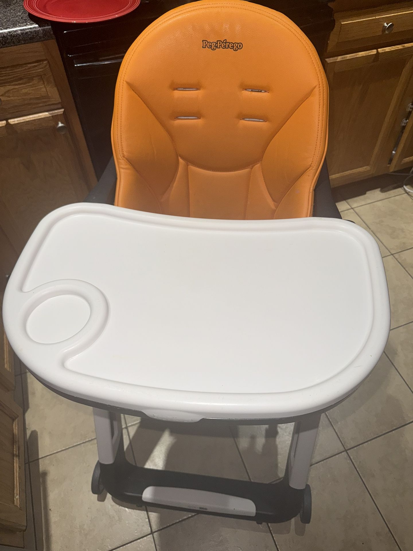 Peg Perego Siesta High chair/‘ Silla alta