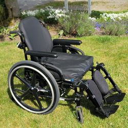 Quickie QXi wheelchair