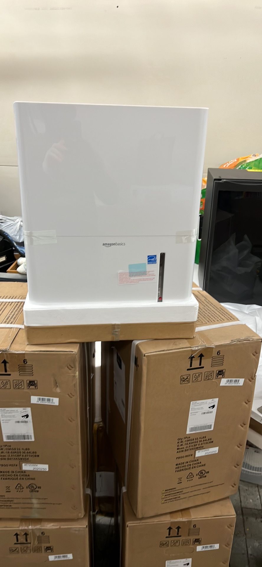 Portable Amazon Basics Dehumidifier In Excellent Working Condition 