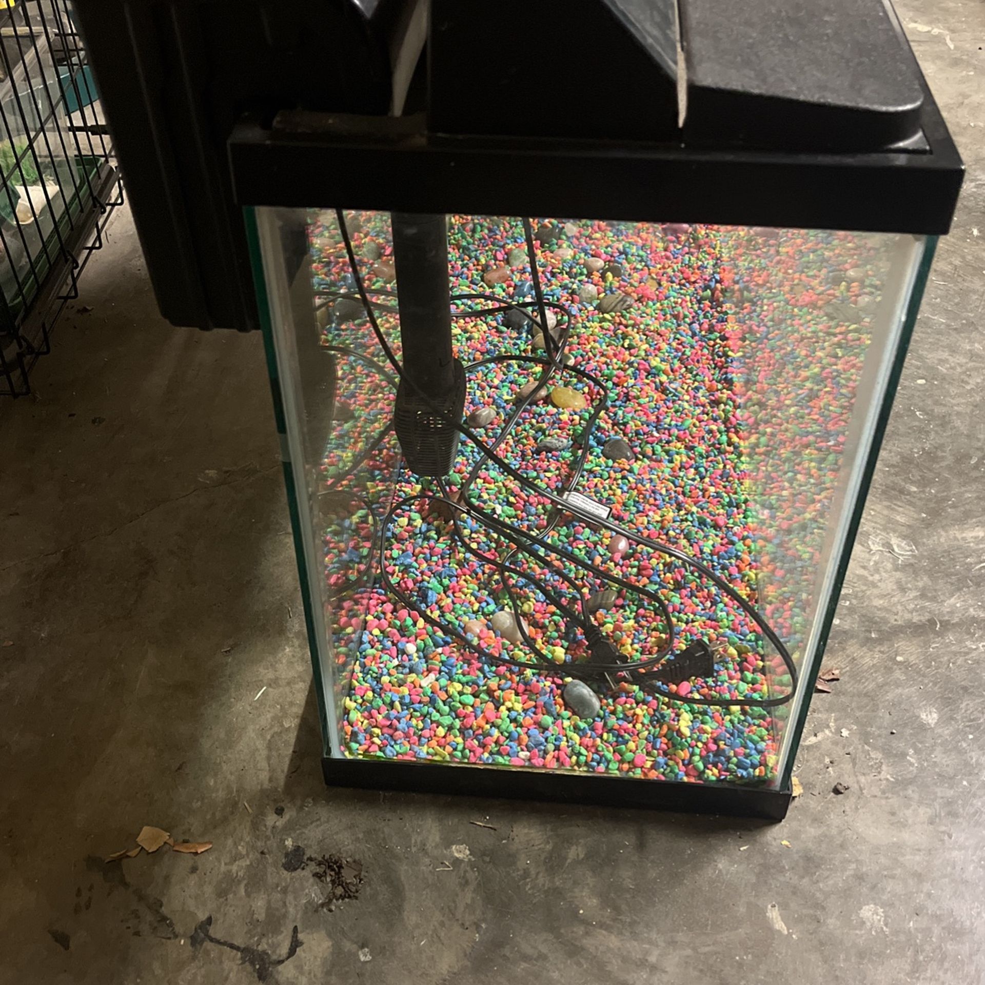Fish Tank (30 Gallons)