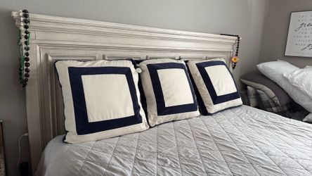 Decorative pillows