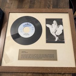 Marilyn Monroe Heatwave Framed Record & Photo Collectible