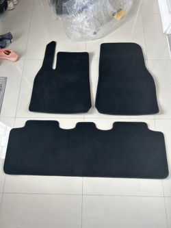 Tesla Y Original Mats