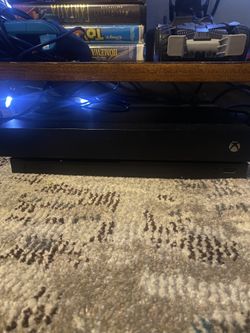 Xbox One W/ Games And Controllers