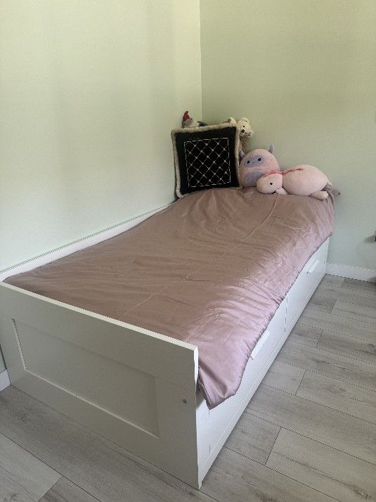 Ikea twin Bed