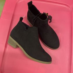 Girls Size 2 Bootie New