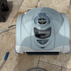 Hayward Shark XL  Pool Cleaner Robot 