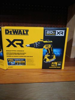 DeWalt 20V max XR drywall screwgun kit brand new firm price (DCF630E1)