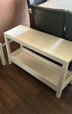 White entry way table