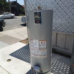 40 Gallon Water Heater 