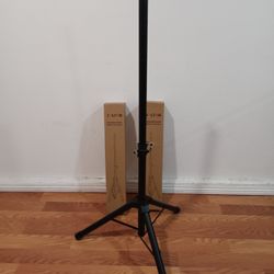Speaker Stand Medium Size $20. New