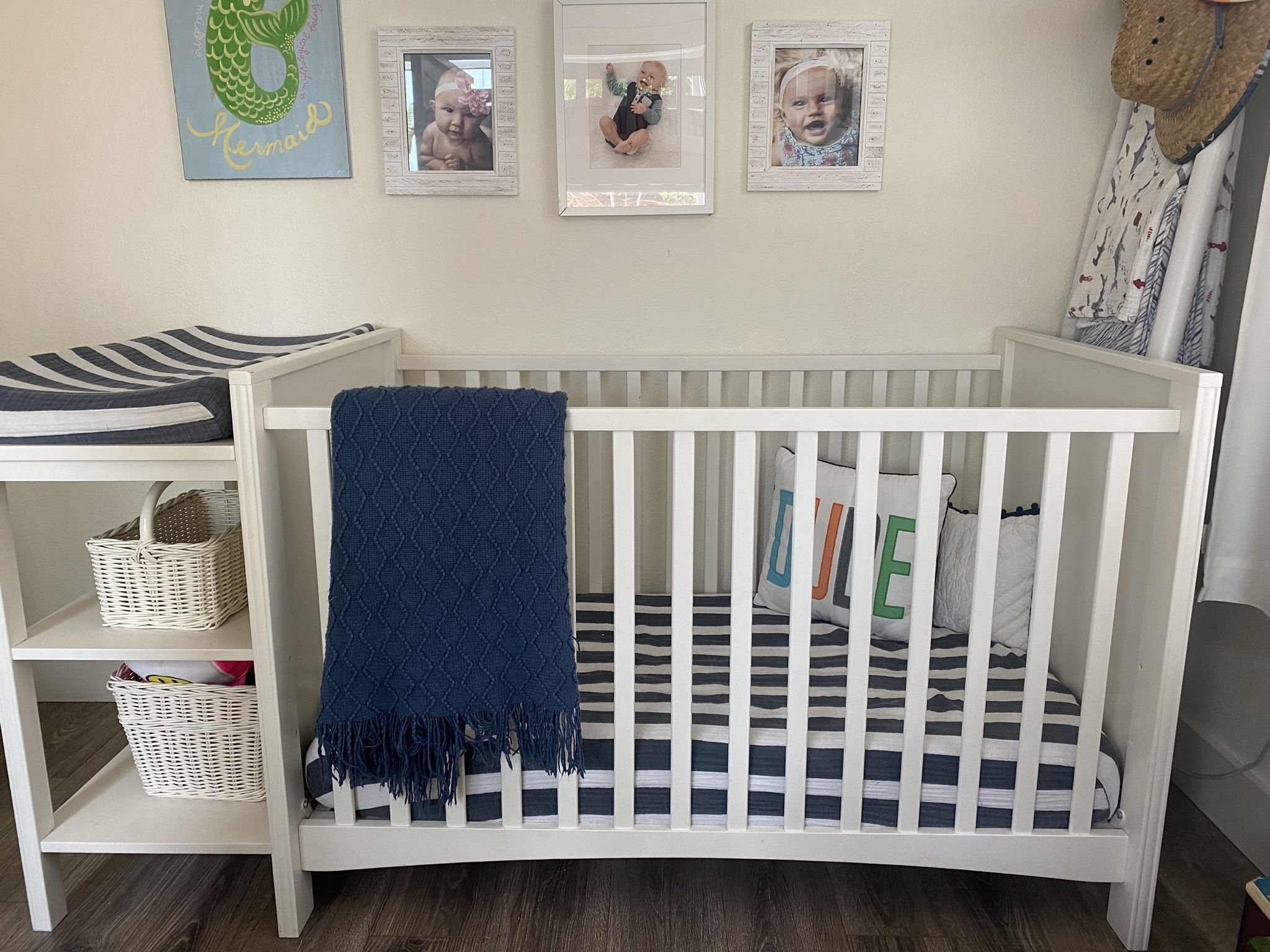 Pottery Barn Kids White Crib/ Changing Table 