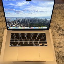 ✨ 15-inch MacBook Air (M3 Chip) — LIKE NEW — Only 8 Battery Cycles!✨