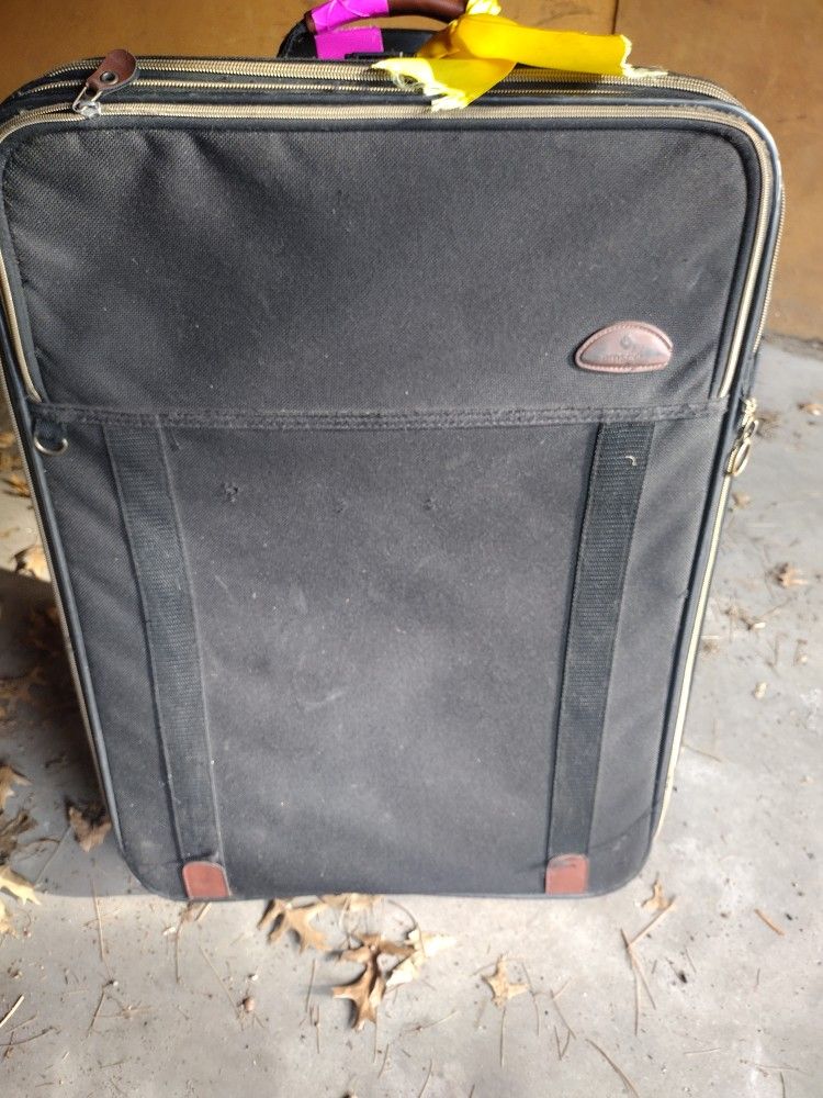 Samsonite Rolling Luggage