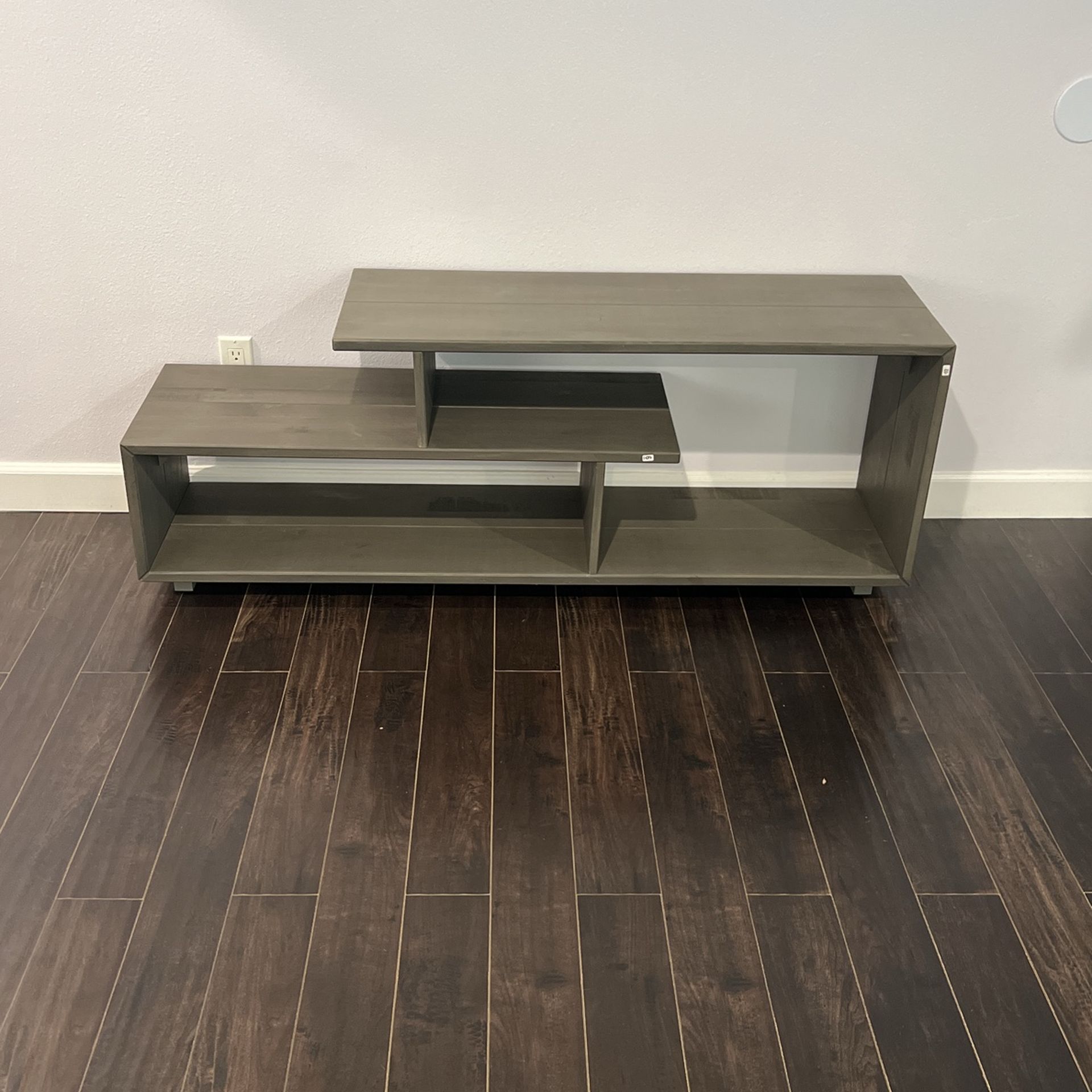 TV STAND , Organizer