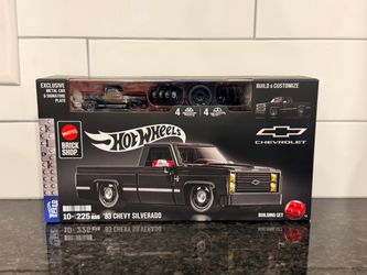 Mattel Brick Shop Hot Wheels '83 Chevy Silverado...