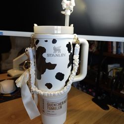 Vynl Cow Print Stanley 40 Cup With White Accessories
