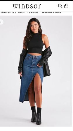 NWOT WINDSOR DENIM SKIRT SIZE MEDIUM