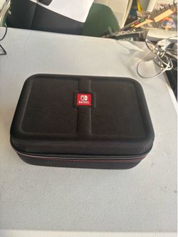 RDS Industries Nintendo Switch Game Traveler Deluxe System Case