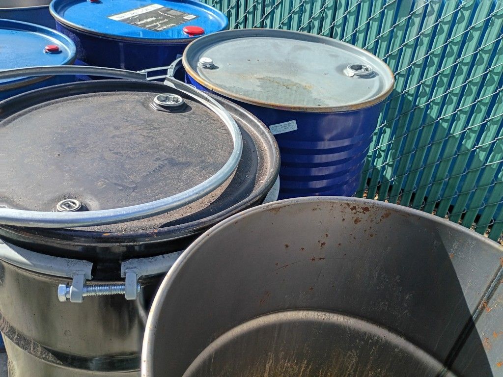 Metal Barrels X 7