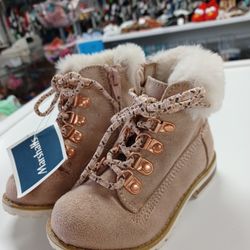 New Girls Boots Size 6