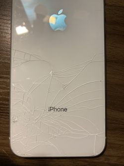 iPhone XR (Cracked Back And Messed Up Icd)
