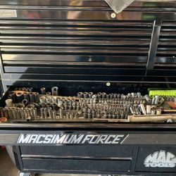 Mac Tool Box And Professional Tool Set