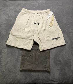 Essential shorts light grey size medium