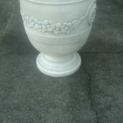 Large awesome Ver Detailed Urn Heavy