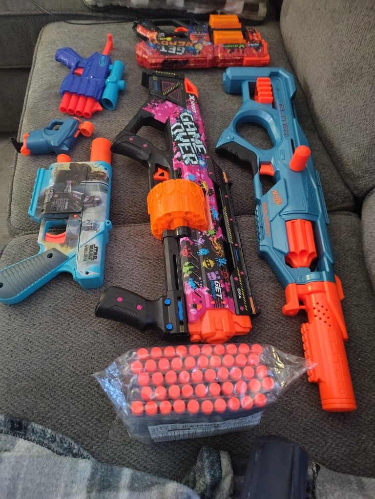 Nerf Guns+ 100 Pack New Bullets