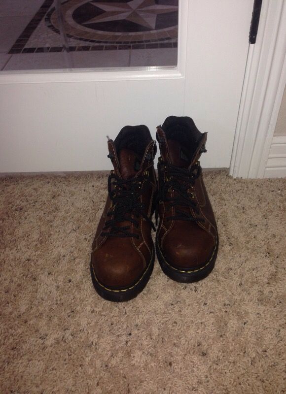 Dr. AirWair Martens safety shoes female