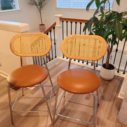 2 Stylish Bar Stools with a modern rattan and leather design