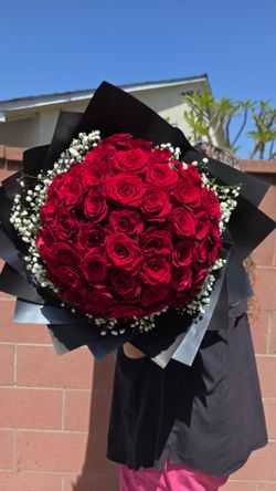 ROSES LONG STEMM BOUQUETS.